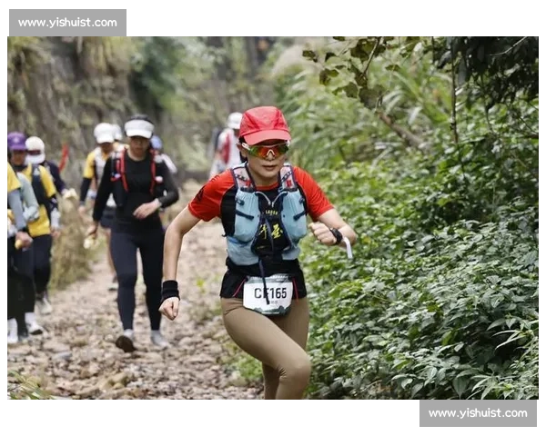 2025 司特拉越野跑张家界开跑：25 国选手决战武陵源